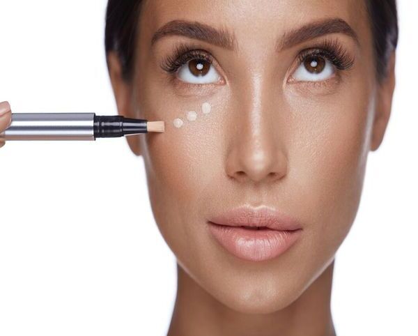 tamni-kragove-pod-ochite